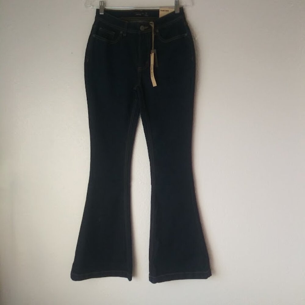 Studio 12 women's size 7 dark blue flare jeans